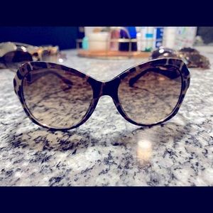Dolce & Gabbana leopard print glasses